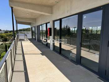 Bureau neuf de 200m² à vendre à Avignon Agroparc 
