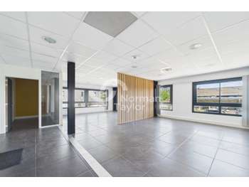 Bureaux aménagés 302m² à vendre Parc 2000