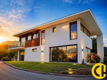 Bâtiment mixte de 440m² à vendre à Sevrier