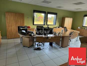 Bureaux 228m² à vendre à Vendrennes D137 