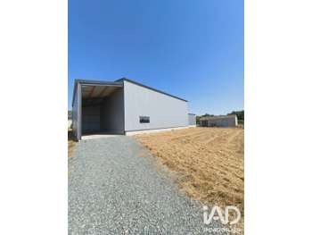 Vente entrepôt stockage 1700m² à La Possonnière