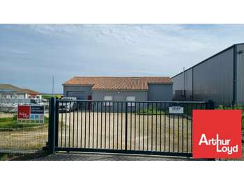 Local d'activités de 400m² à vendre à Cisse
