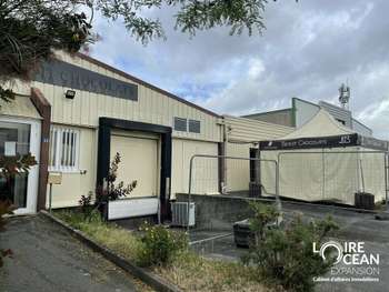 Bâtiment d'activité 462m² à vendre les Ponts-de-Cé
