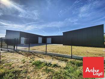 A vendre local d'activité de 516m² à Poitiers