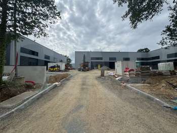 AV cellules dès 250m² axe Rennes Fougères