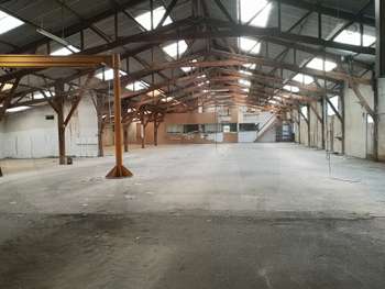 A vendre bâtiment 2050m² secteur Loudéac