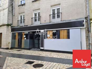 Local 148m² à vendre rue piétonne de Châtellerault