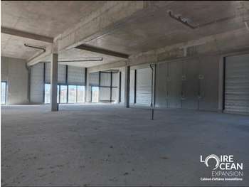 A vendre local bureau commercial 555m² à Pornic