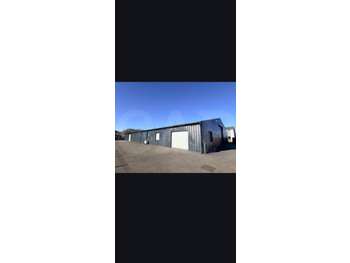 Vente local 600m² à Tinténiac zone de la Morandais