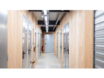 Créez un centre de self-stockage Alpes-Maritimes