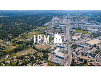 A louer terrain 730m² au coeur de Plan de Campagne
