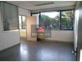 Bureaux de 189m² à louer au 1er étage à Avignon