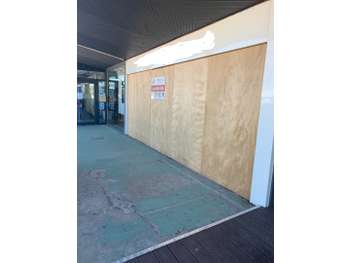 À louer local commercial 240m² Avignon Nord Vedène