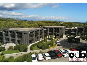 A louer 3 immeubles de bureaux 115m² à Valbonne