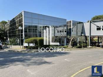 A louer bureaux de 304m² Valbonne Sophia-Antipolis