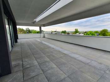Bureaux ERP de 706m² à louer à Mérignac