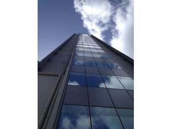 A louer bureaux aménagés 30m² R+11 à Pointe Simon
