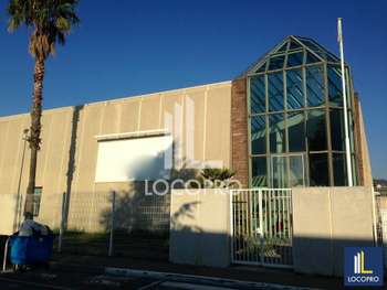 Bureaux 746m² à louer à Cannes La Bocca Roubine