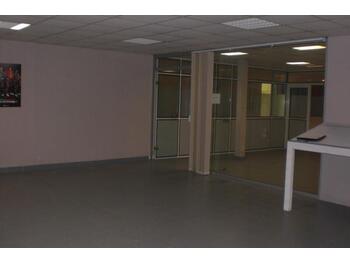 Bureaux cloisonnés de 250m² à louer à Lille