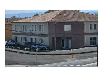 À louer bureaux neufs de 1 000m² à Monteux