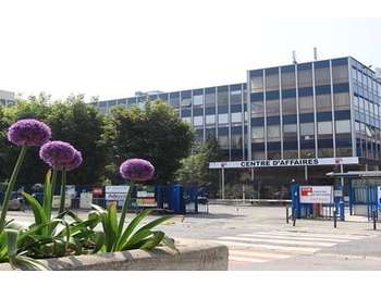 Bureaux 3200m² à louer au Plessis-Belleville