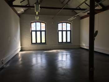 A louer bureaux non divisibles 75m² R+1 à Roubaix