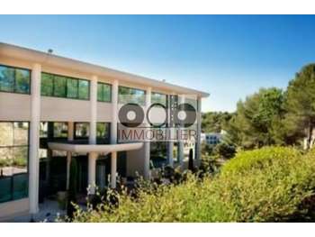 Loue bureaux aménagés de 148m² à Valbonne