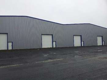 Loue local d'activités 1300m² ZI Crépy en Valois