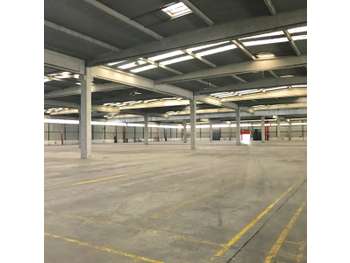 Location entrepôt de 11 000m² à Amiens