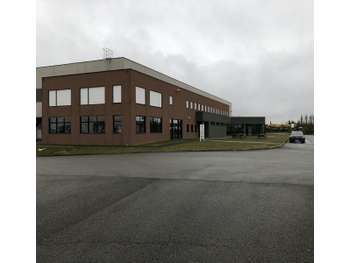 À louer entrepôt de 500m² en ZA à Arques
