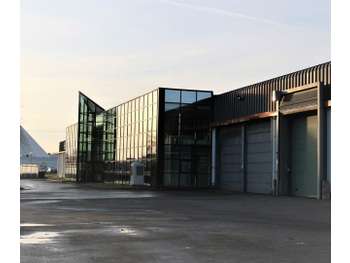 À louer entrepôt entre 1 120 et 1 460m² à Avelin