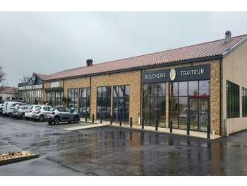 Locaux commerciaux de 675m² à louer à Fabrègues