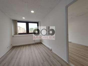Loue immeuble de bureaux 49m² à Valbonne