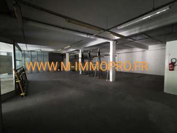 Loue 550m² zone industrielle Saint Laurent du Var