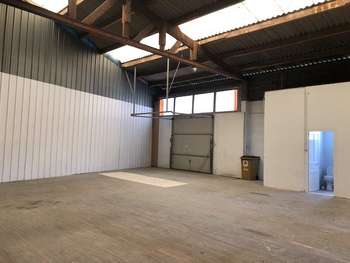 Loue local d'activité 210m² à Angers Ouest