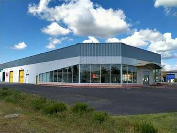 Local d'activité à louer à Châtellerault prox A10