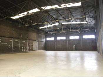 A louer local d'activités de 690m² à Vitrolles ZI