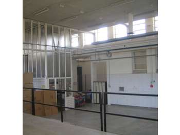 Local d'activités 273m² à louer au Creusot