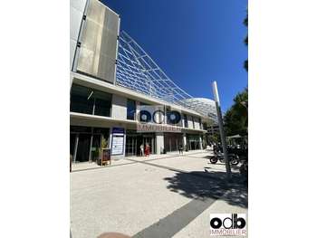 A louer local commercial de 308m² à Juan les Pins