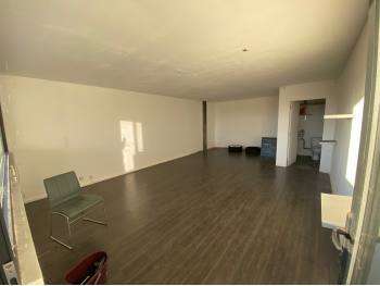 A louer local commercial 40m² Eguilles Jalassières