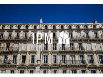 DAB local commercial de 121m² 13009