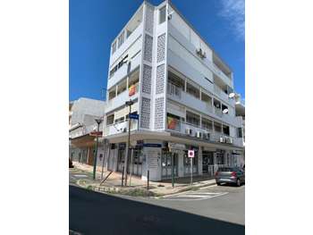 Loue local commercial de 275m² à Pointe à Pitre