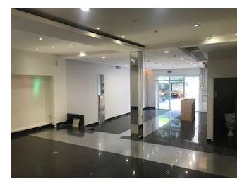 Loue local commercial de 80m² à Pointe à Pitre