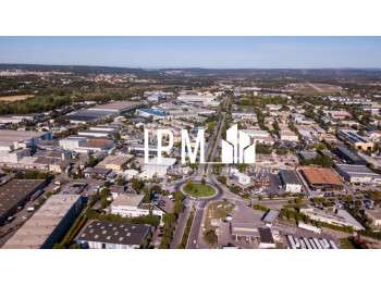 A louer local commercial de 590m² Port de Bouc