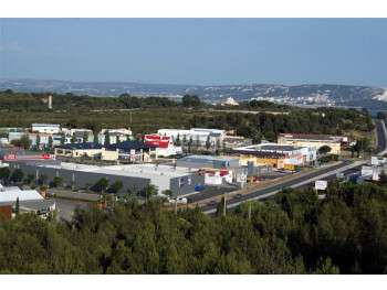 A louer local commercial 400m² ZAC des étangs