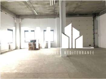 A louer local d'activités 301m² Vitrolles 13127
