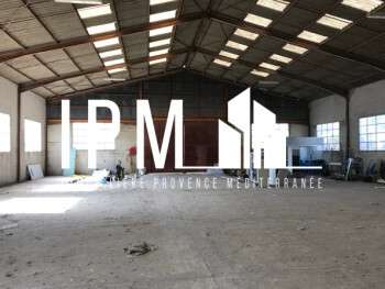 A louer local d'activités de 1.000m² à Gardanne