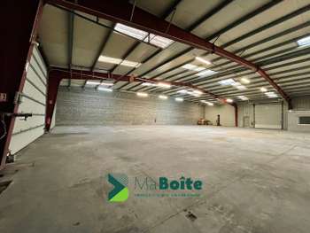 A louer local industriel de 675m² en za à Roanne