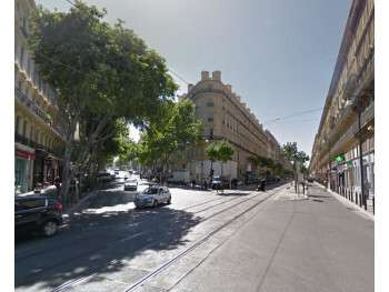Local commercial 243m² à louer 13002 Marseille