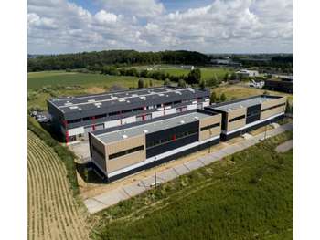 À louer locaux d'activités de 250m² à Famars